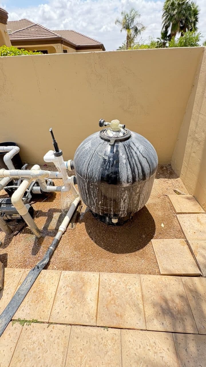Gallery photos for Comprehensive Pool Filter Replacement in Gilbert: Image #1